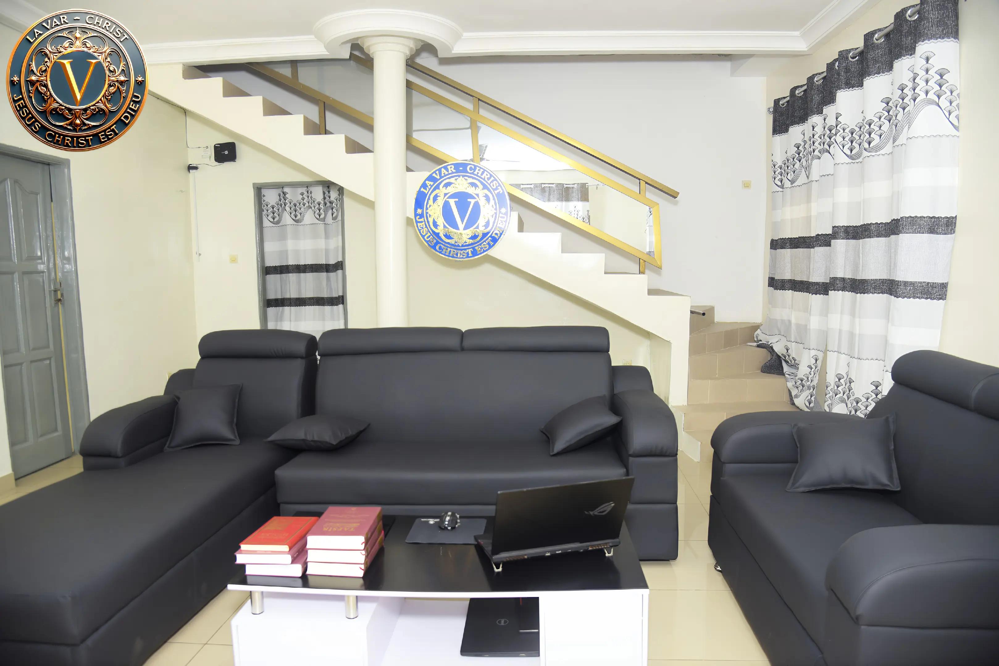 INAUGURATION OFFICIELLE DU SIÈGE DE LA VAR-CHRIST À LOMÉ