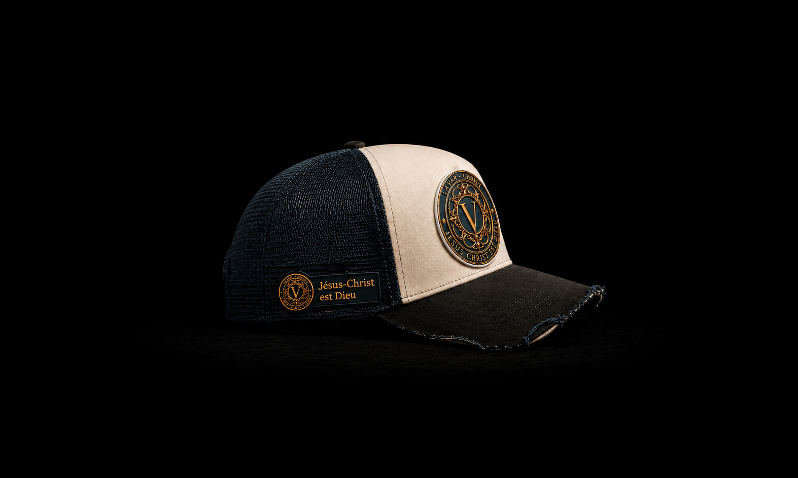 Casquette Premium VAR-CHRIST – « Jésus-Christ est Dieu » — photo 1
